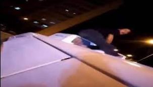 Minibüs tavanında kazaya davetiye