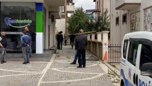 Şikayet için gittikleri polis merkezinden döndüğünde öldürmüş