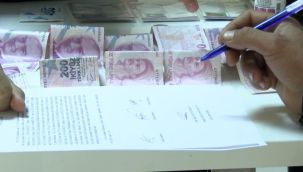 Zabıtanın bulduğu çanta, sahibine teslim edildi