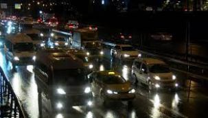 Maltepe D-100 Karayolu'nda altyapı çalışması