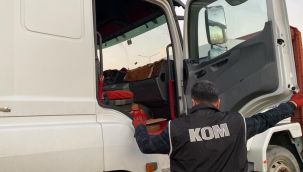 TIR'da kaçak cep telefonu ele geçirildi