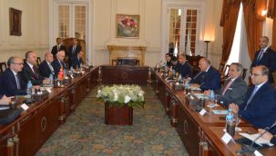 Bakan Çavuşoğlu Mısırlı mevkidaşı Shoukry ile heyetlerarası görüşmeye katıldı