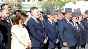 Bayraklı Çanakkale zaferini kutladı