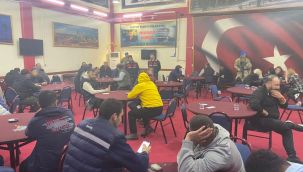 "Kolpaçino kumarhanesi"ne operasyon