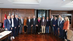 AK Partili Bursalı: "İzmir'in sorunlarını biliyoruz ve birlikte çözeceğiz"
