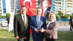 Bayraklı’nın yeni ‘nefes alanı’ açıldı: Modern park beğeni kazandı