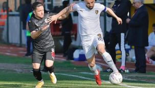 Erhan Çelenk gol krallığında zirveyi bırakmıyor