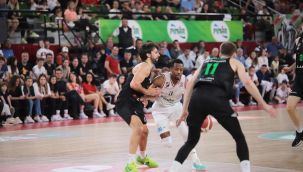 Pınar Karşıyakalı Eric McCollum, haftanın oyuncusu seçildi