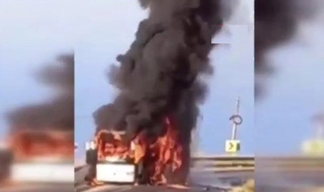22 yolcusu bulunan otobüs alev alev yandı