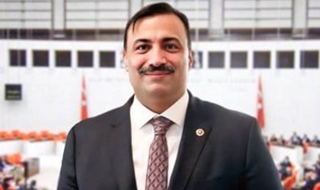 AK Partili Bekle’den CHP’nin Menemen’de açtığı Roman karikatürüne tepki