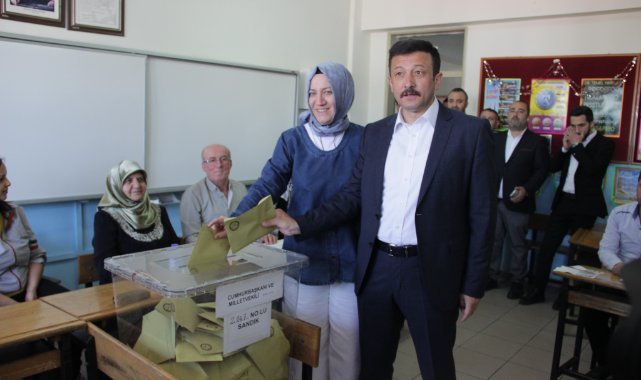 AK Partili Dağ, oyunu kullandı: Türkiye demokrasisi için tarihi bir gün