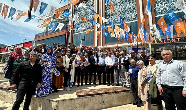 AK Partili Kırkpınar'a Kemalpaşa'da sevgi seli