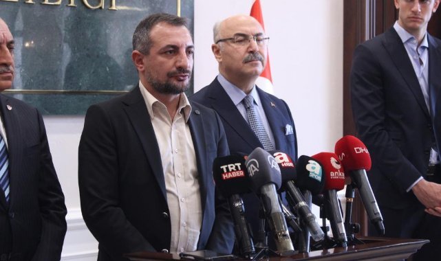Altay Başkanı Ayhan Dündar: “Gemi limana yanaştı”