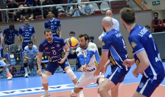 Arkas Spor, filede Fenerbahçe’ye konuk olacak