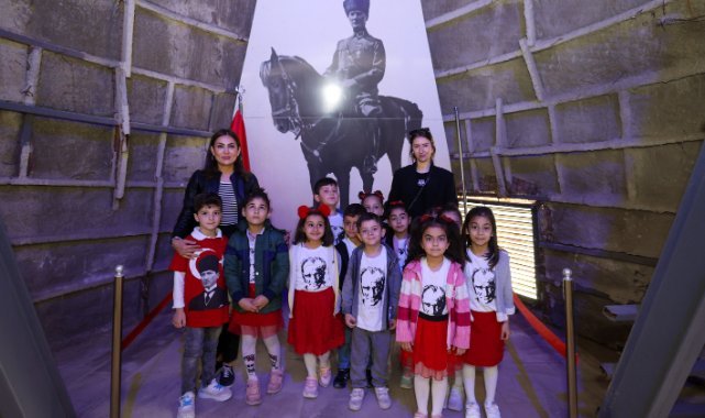 Atatürk Maskı’ndaki sergiye miniklerden ziyaret