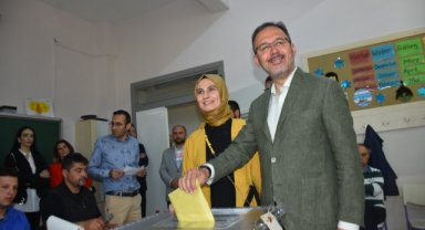 Bakan Kasapoğlu oyunu kullandı: İzmir'imiz için, ülkemiz için hayırlı olsun diyorum