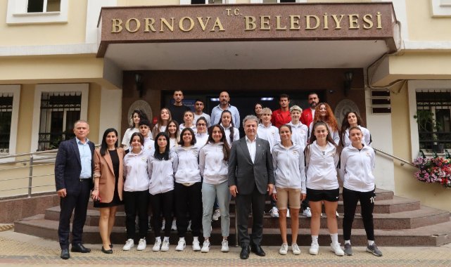 Başkan İduğ, şampiyonları ağırladı: Büyük mücadele verdiniz
