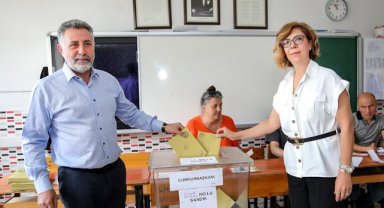 Başkan Sandal oyunu kullandı: “Vatanını seven sandığa gelsin”