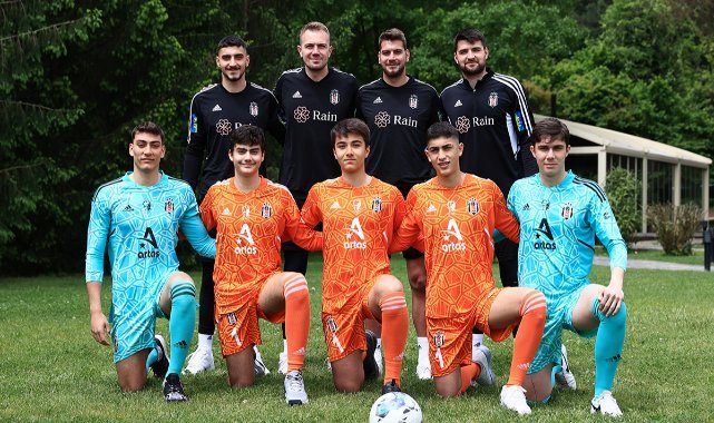 Beşiktaş'ta genç kaleciler, A takım eldivenleri ile buluştu