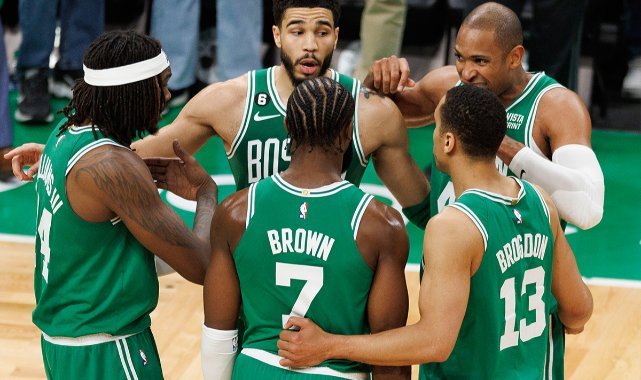 Boston Celtics, konferans finaline yükseldi