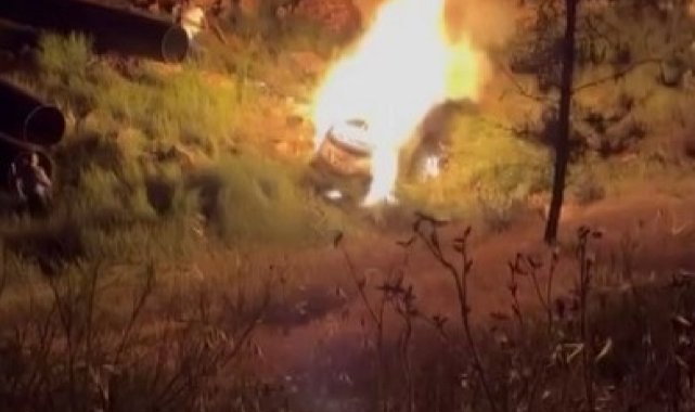 Feci kaza: Alev topuna dönen araçta yanarak hayatını kaybetti