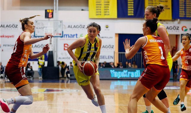 Fenerbahçe'de Olcay Çakır Turgut ile yollar ayrıldı