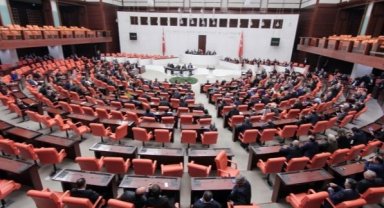 Hangi ünlü isim Meclis'e girdi