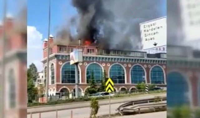 Hastanede korkutan yangın: Çok sayıda ekip sevk edildi
