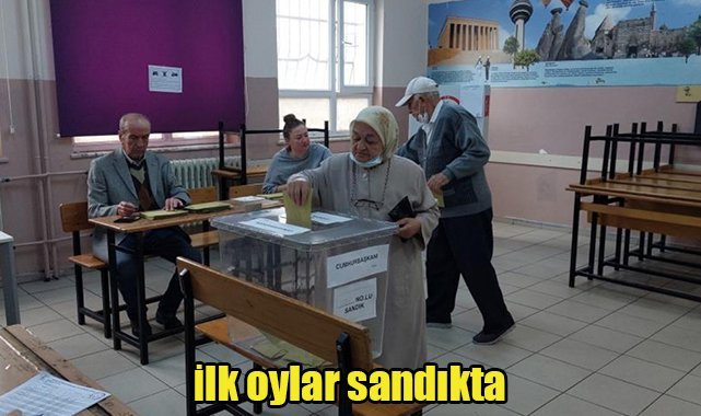 İlk oylar sandıkta