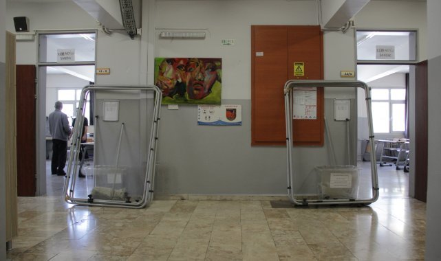 İzmir’de seçim sandıkları kuruluyor