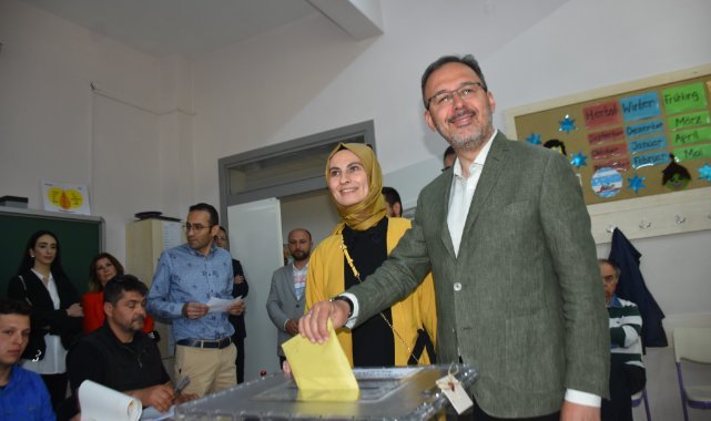 İzmir, vekillerini seçti: İşte Meclis'e giren isimler