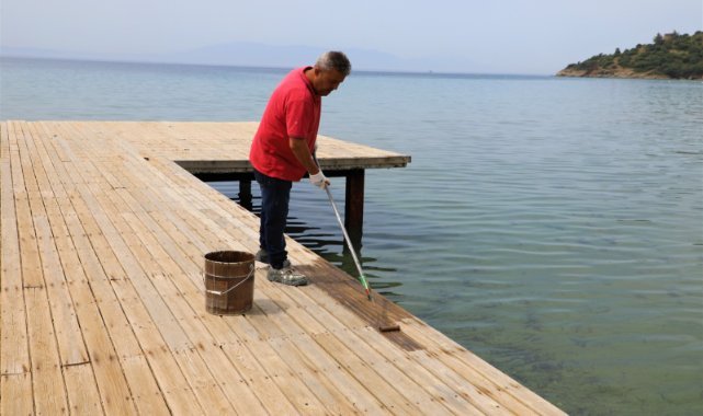 Menderes plajlarında tadilat zamanı: 'Yaz sezonu için hazırlıklarımıza başladık'