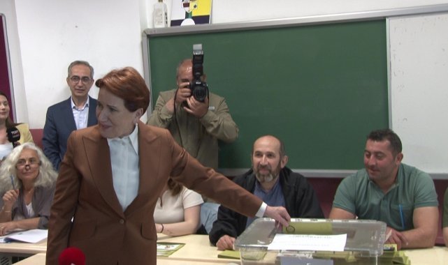Meral Akşener, oyunu Üsküdar'da kullandı