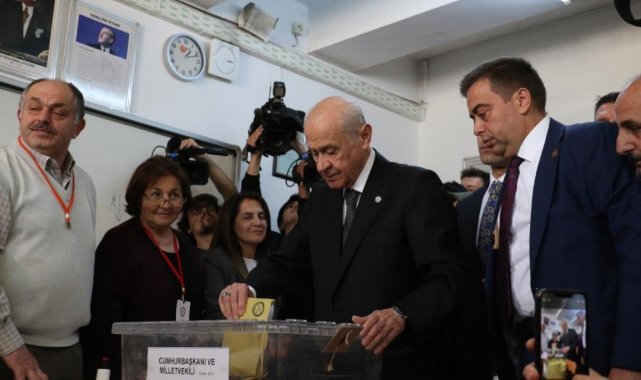 MHP Genel Başkanı Bahçeli oyunu Ankara'da kullandı