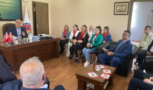 MHPli vekil adayı Bektaş Menemen'de çalışmalarına devam etti