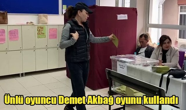 Ünlü oyuncu Demet Akbağ oyunu kullandı