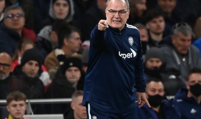 Uruguay Milli Takımı, Marcelo Bielsa ile anlaştı