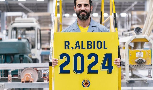 Villarreal, Raul Albiol'un sözleşmesini 1 yıl uzattı
