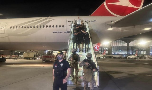 Bakan Yerlikaya duyurdu: Kırmızı bültenle aranan 2 suç örgütü üyesi yakalandı