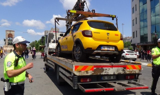Başkasının ehliyetiyle trafiğe çıkan taksici, denetime takıldı