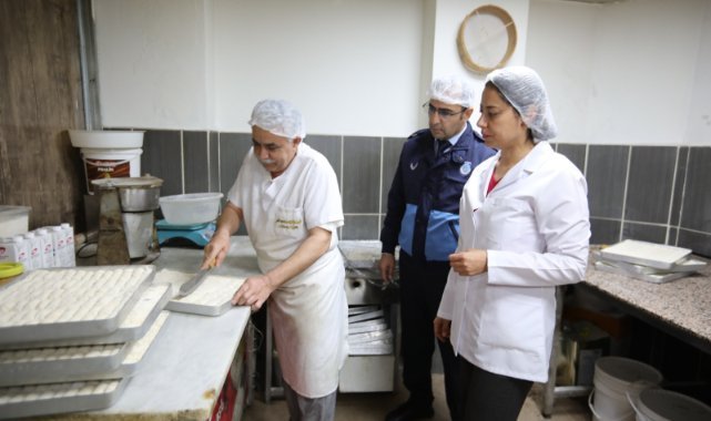 Bayraklı'da gıda denetimi: Başkan sandal, Halk sağlığı önceliğimiz