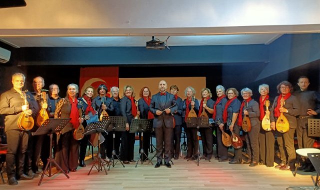 Bayraklı’nın ‘Mandolin Orkestrası’ yaza merhaba diyecek