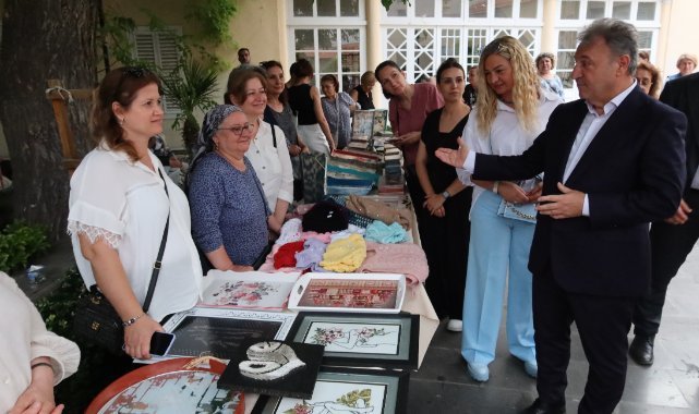 Bornova Belediyesi’nin kursiyerlerinden muhteşem sergi