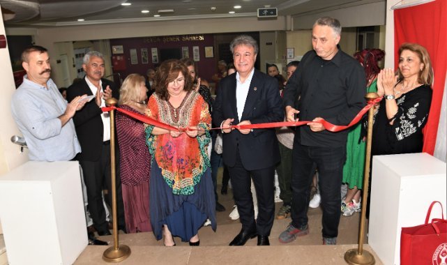 Bornova’da Halk Dansları Festivali coşkusu başladı