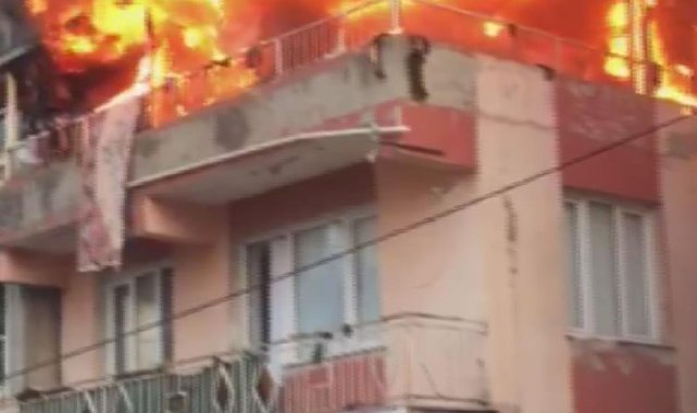 Çatı katı alev alev yandı vatandaşlar korku dolu anlar yaşadı