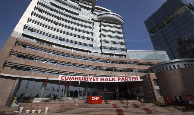 CHP'de beklenen MYK toplantısı başladı