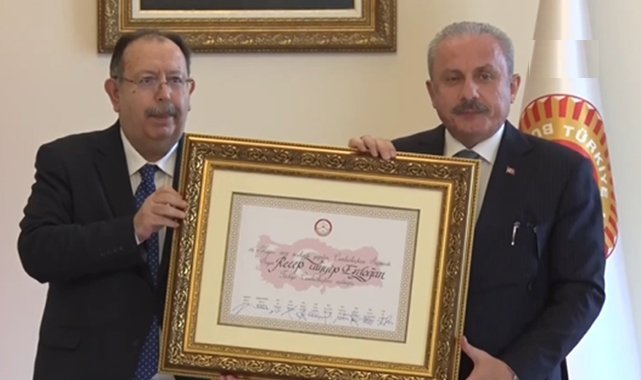 Cumhurbaşkanı Erdoğan'ın mazbatası teslim edildi