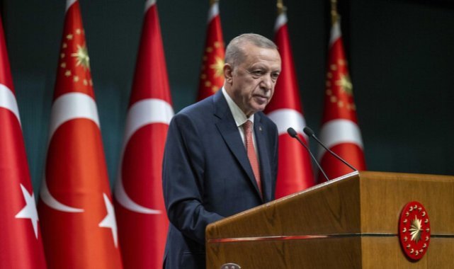 Cumhurbaşkanı Erdoğan karne alan tüm öğrencileri tebrik etti