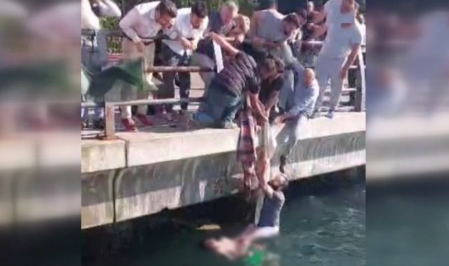 Denizde can pazarı: Piknik örtüsü ile kurtarmaya çalıştılar