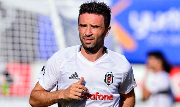 Gökhan Gönül futbolculuk kariyerini sonlandırdı